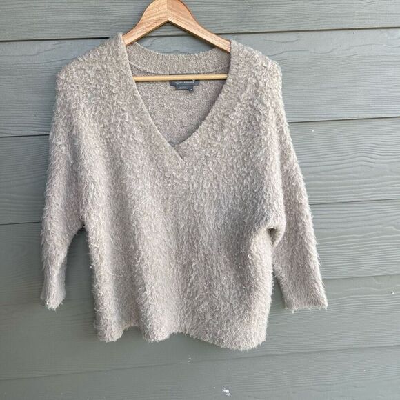 Anthropologie v neck plush pullover sweater - Picture 2 of 8